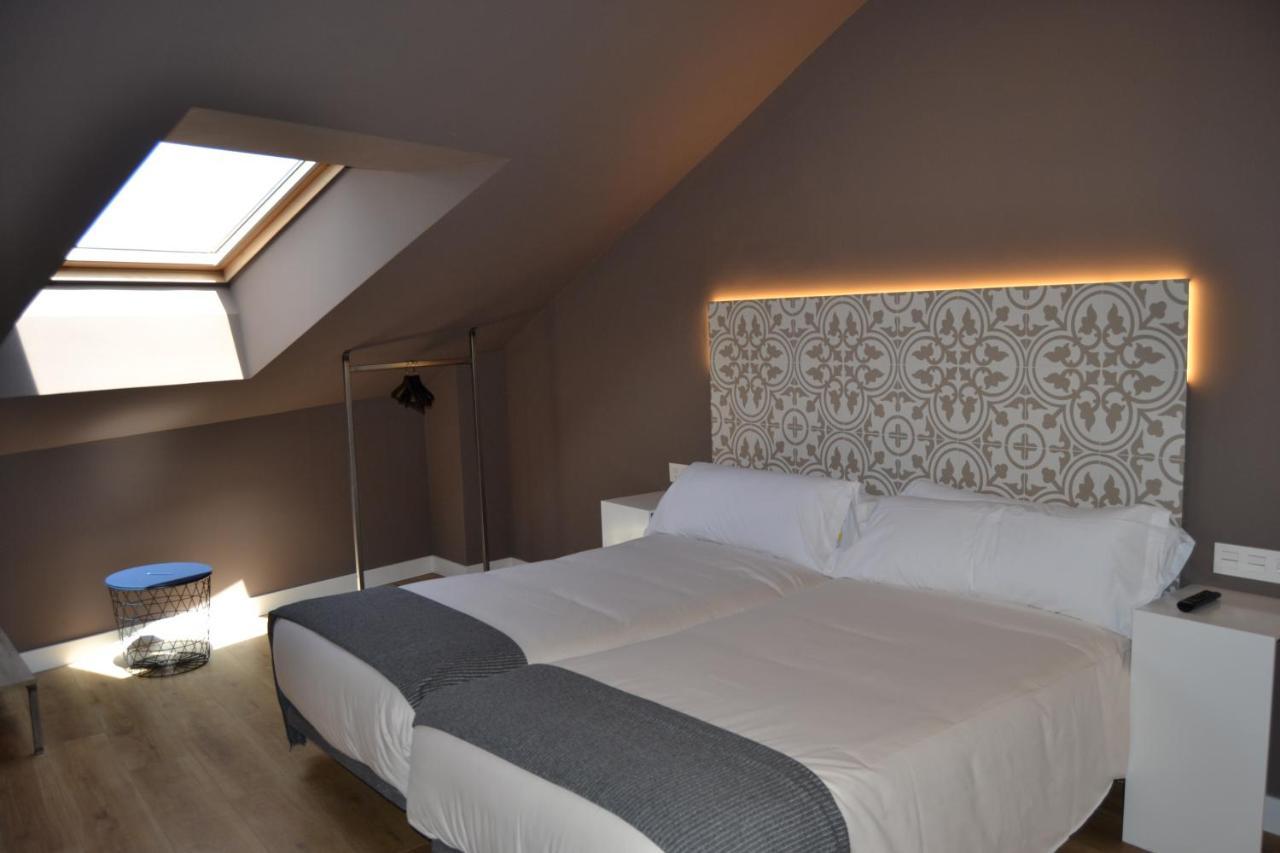 Rener Hotel Los Campones 기욘 외부 사진