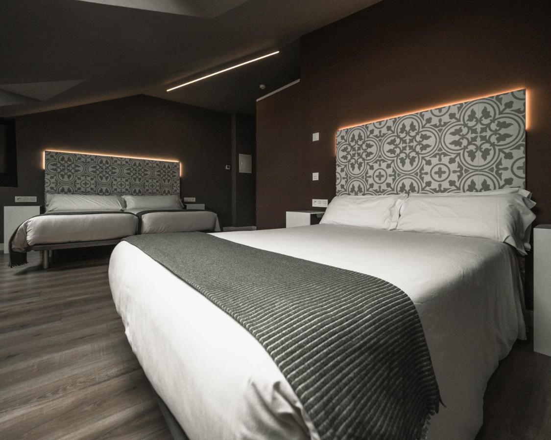 Rener Hotel Los Campones 기욘 외부 사진