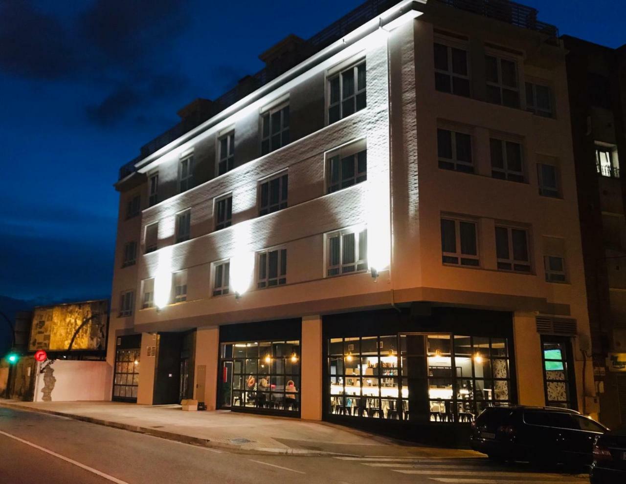 Rener Hotel Los Campones 기욘 외부 사진
