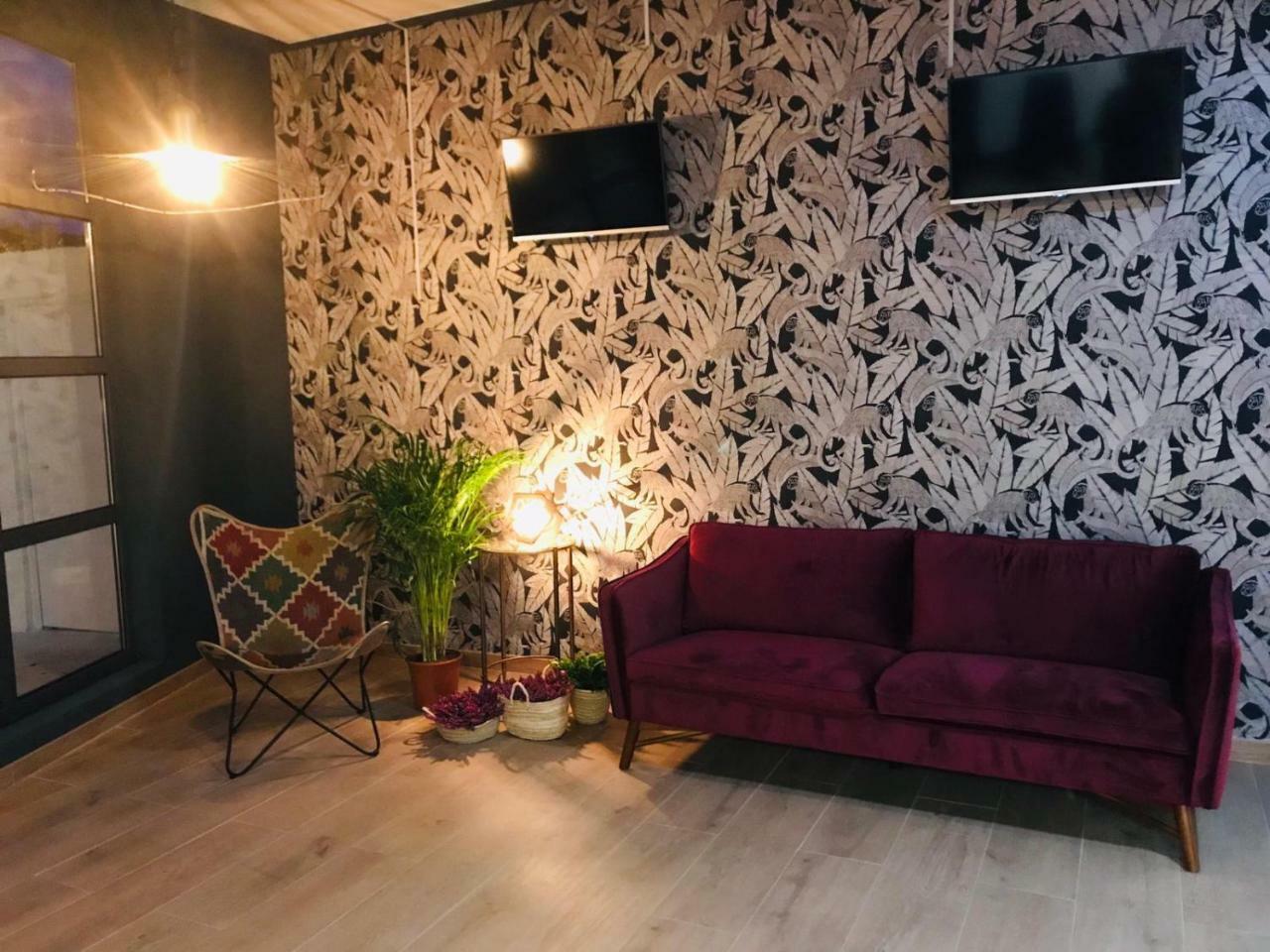 Rener Hotel Los Campones 기욘 외부 사진