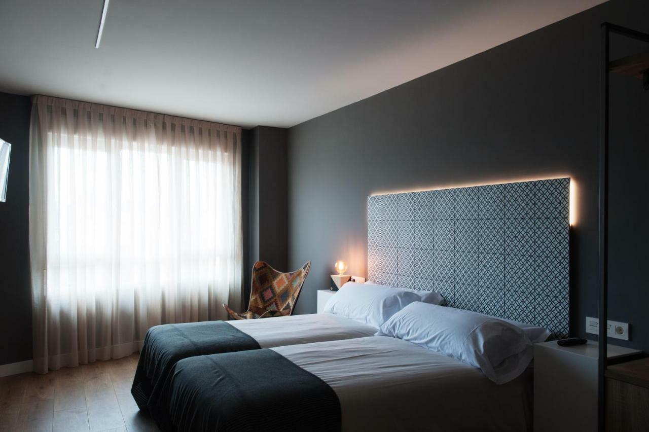 Rener Hotel Los Campones 기욘 외부 사진